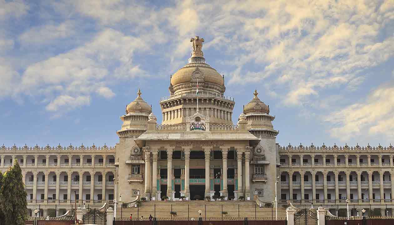 choose your packers and movers in bangalore smartly and relocate safely
