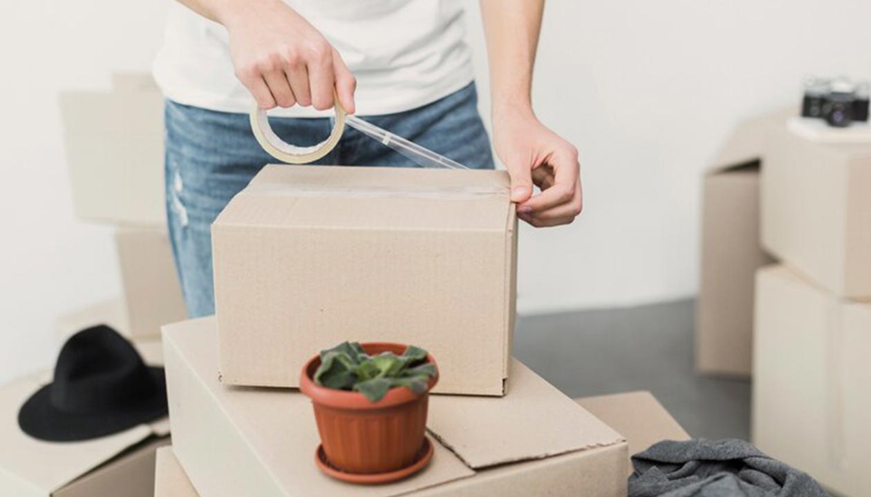 important-tips-that-you-must-follow-to-ease-the-task-of-packaging-while-moving-from-noida