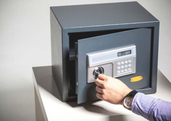 Cash safe