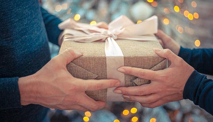 Premium housewarming gifts: 15 premium housewarming gifts for 'Griha  Pravesh' - The Economic Times