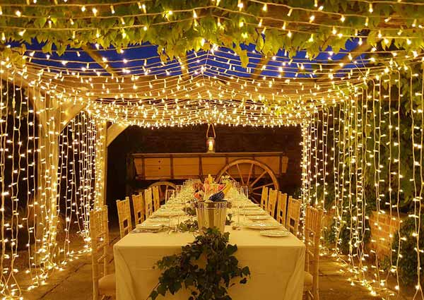 Lights to Brighten the Wedding Venue