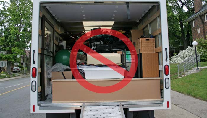 Things Not to Put in a Truck While Shifting Home