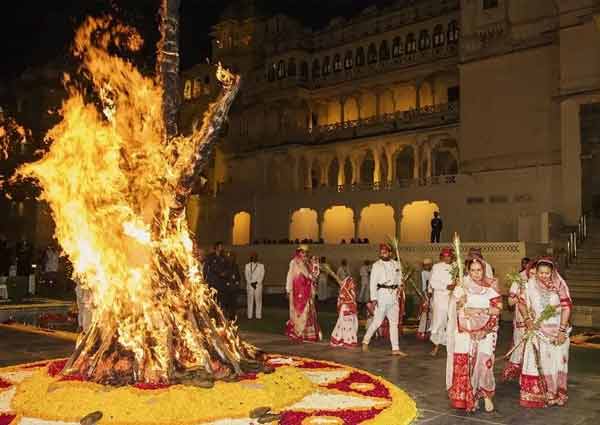 Udaipur: Mewar Holika Dahan