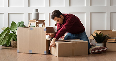 BEST PACKING AND MOVING TIPS TO MAKE RELOCATION EASIER